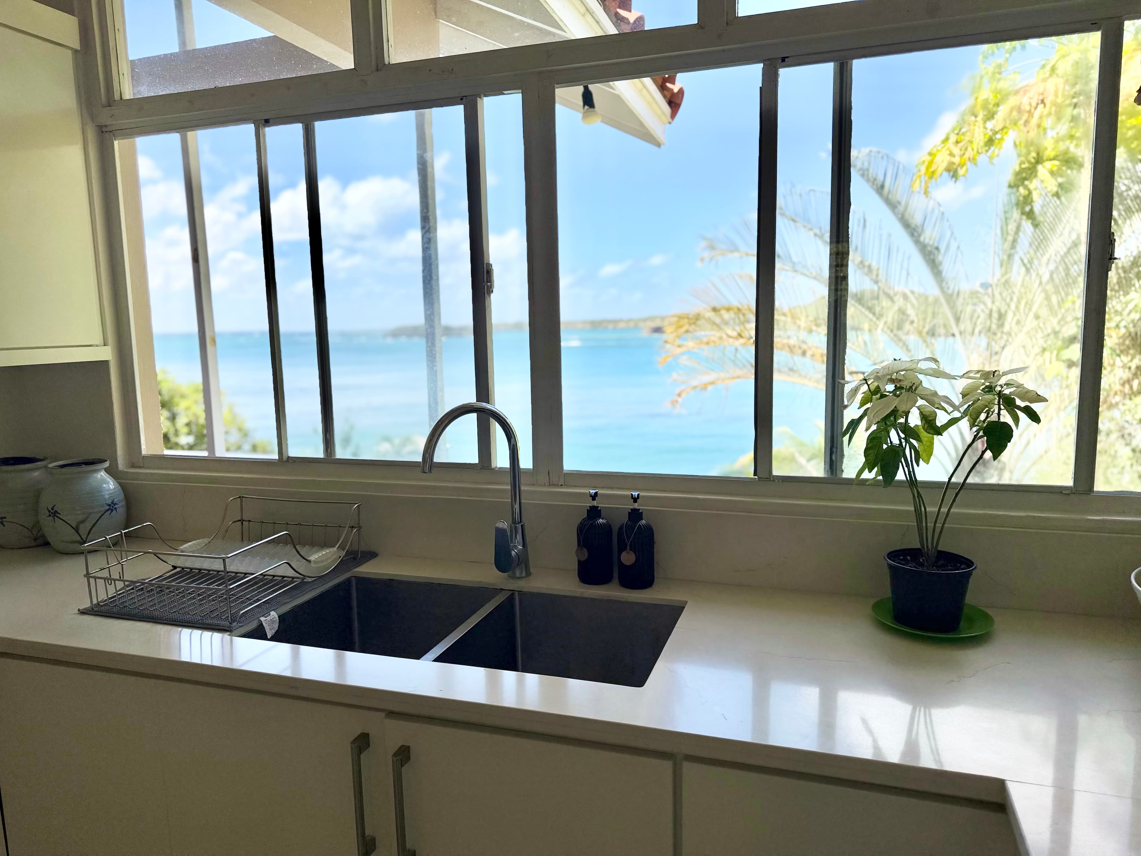 Kitchen sea view