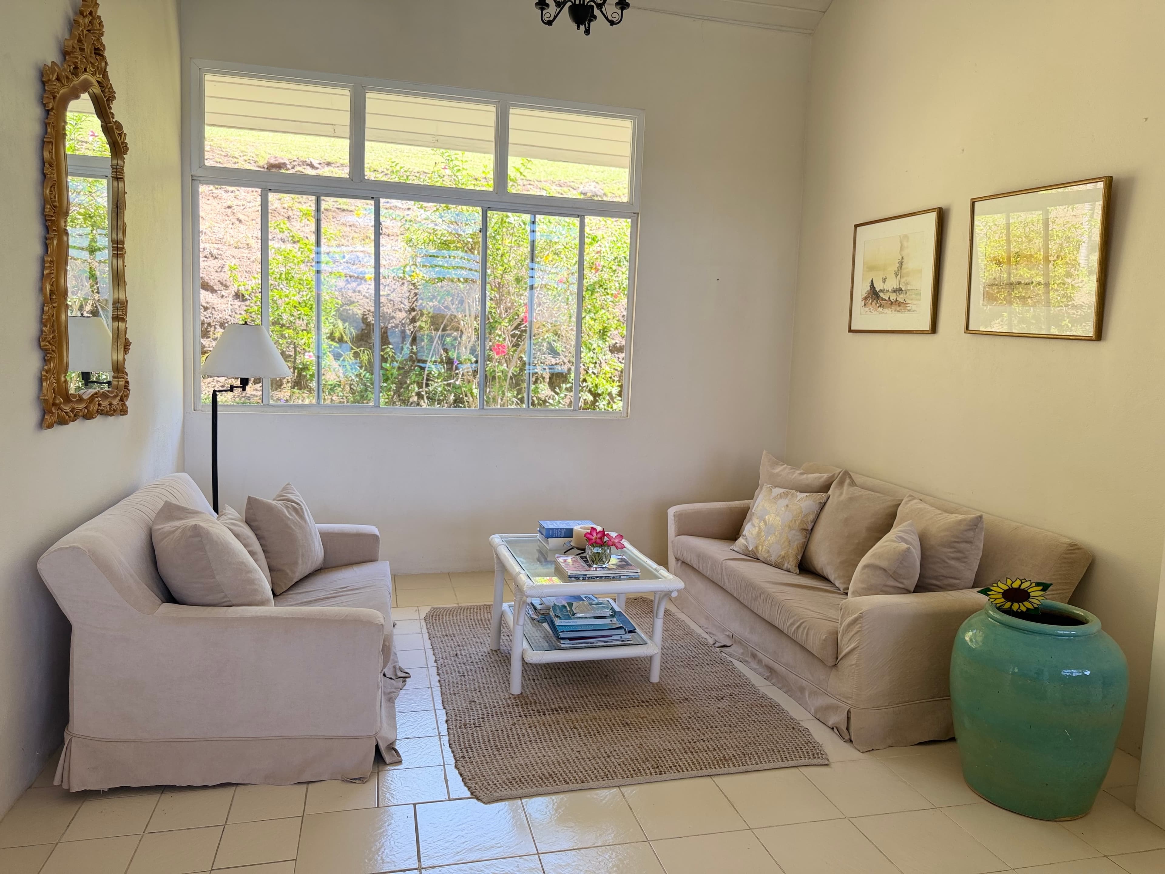 Downstairs lounge